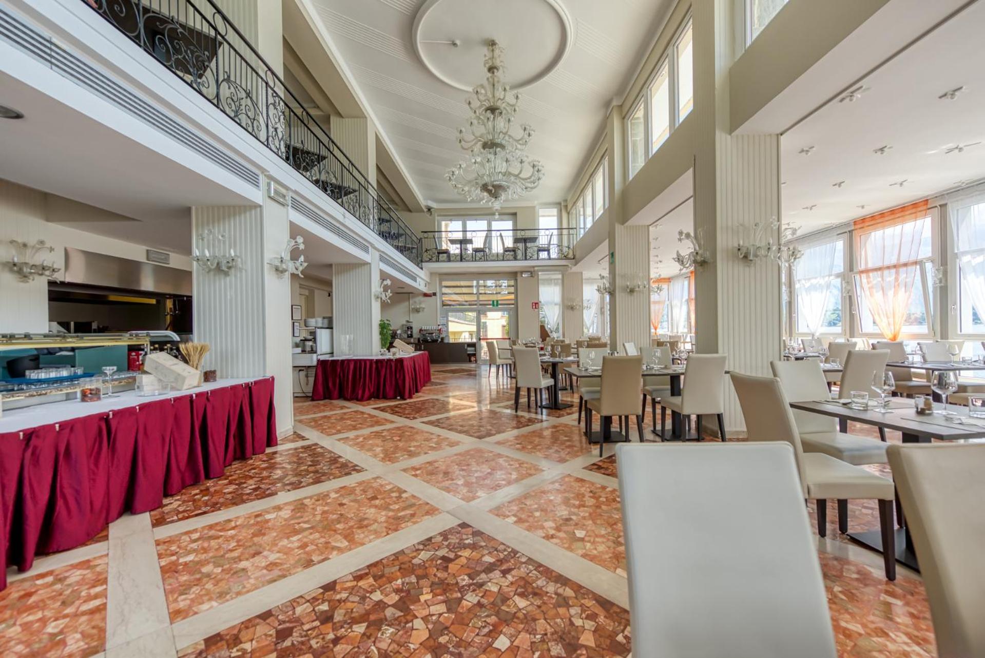Hotel Bazzoni Tremezzo Esterno foto