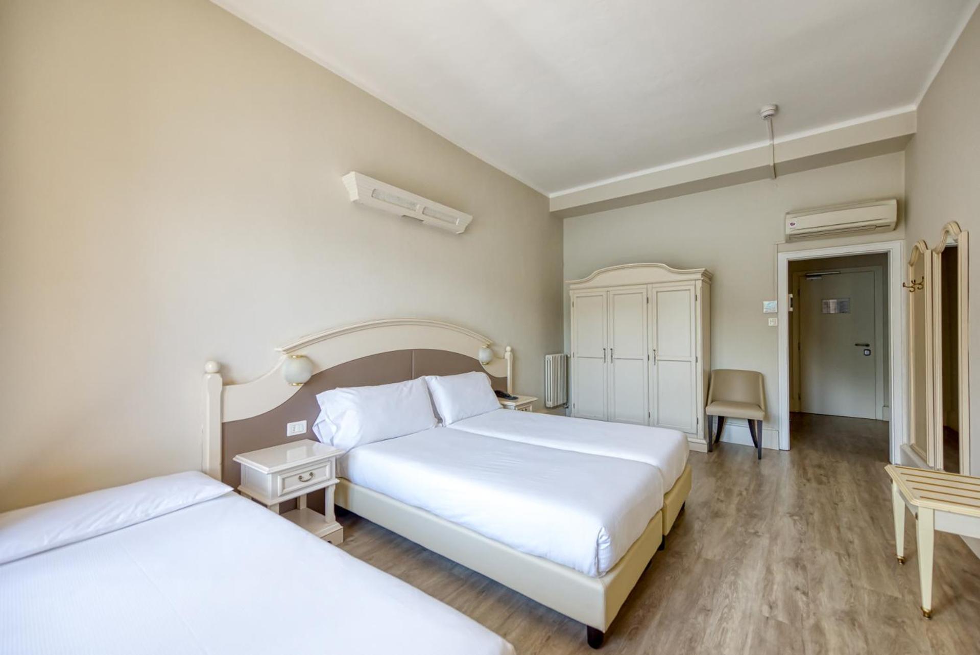 Hotel Bazzoni Tremezzo Esterno foto